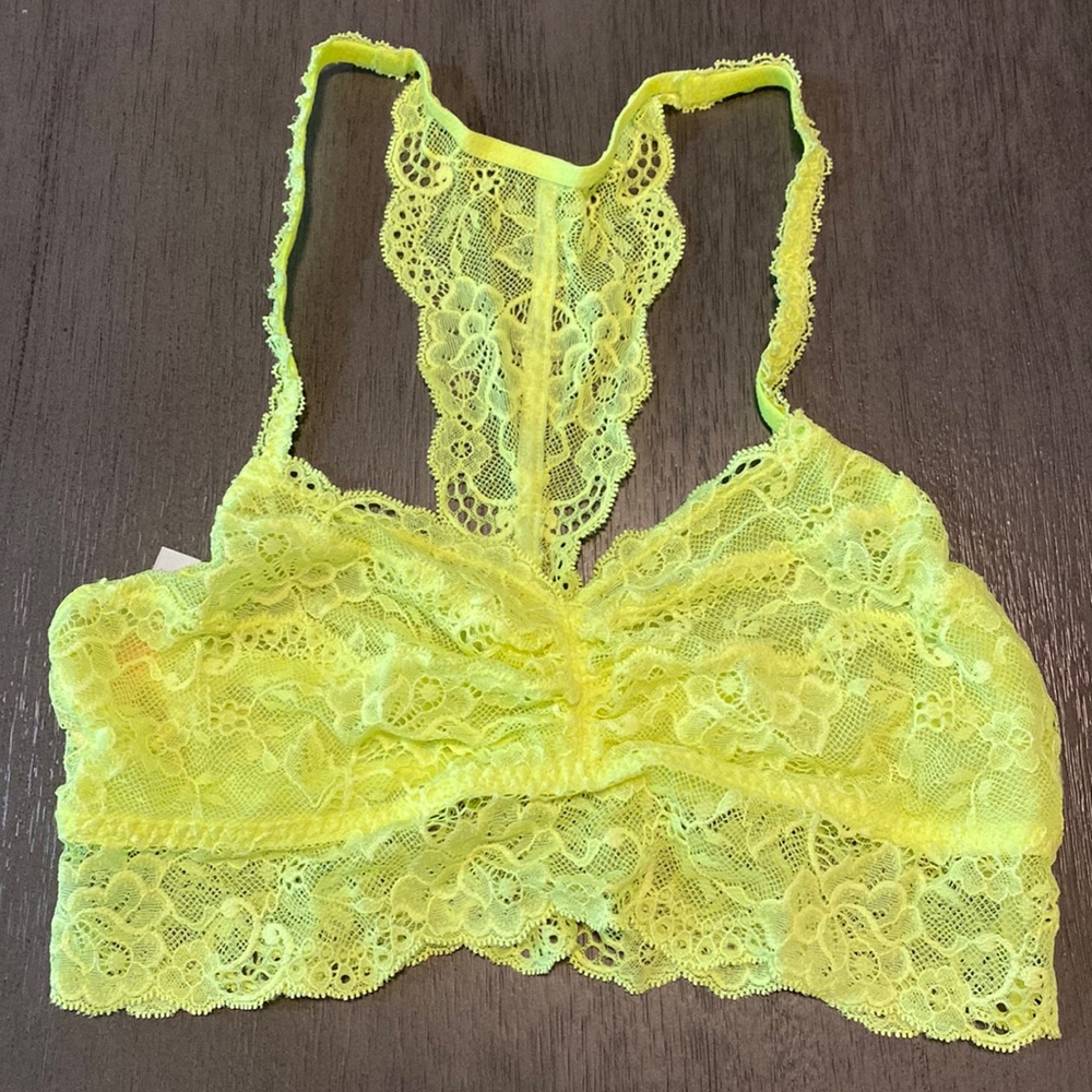 VSPINK NWT Lace Bralette